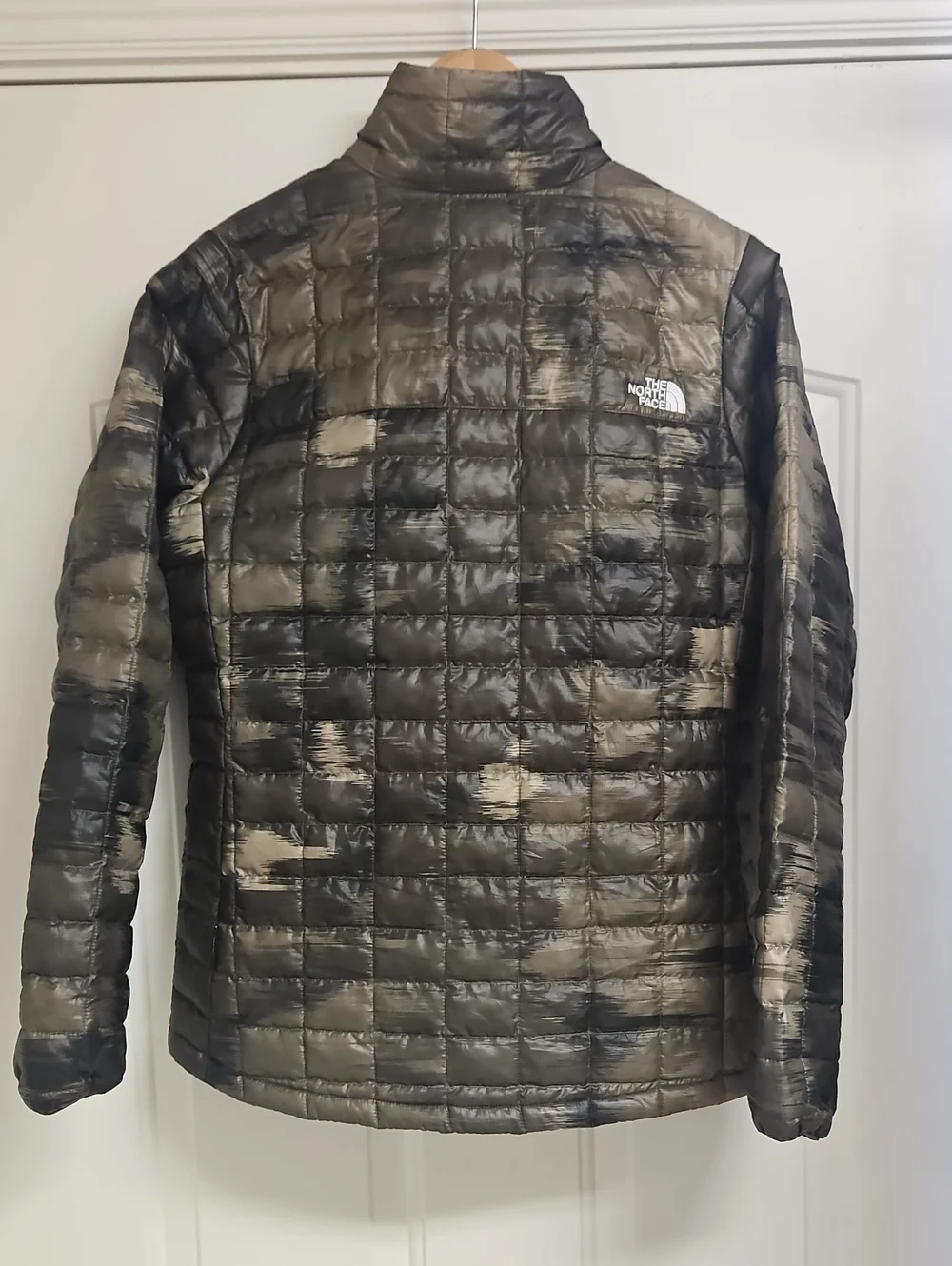 NWOT North Face Women's Eco Thermoball Puffer Insulated Jacket - Olive/Black